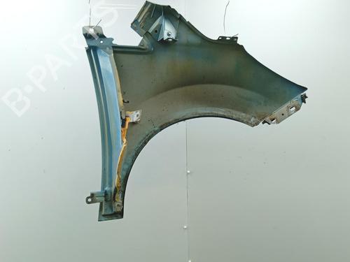 Used Left front fenders Left front fenders 37034015 37034015