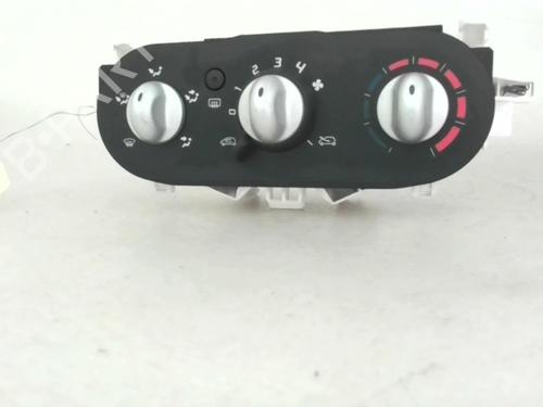 Commande Chauffage RENAULT TWINGO II (CN0_) 1.5 dCi 75 (75 hp) 24779353