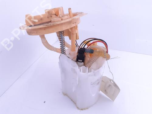 Used Fuel pump MERCEDES-BENZ GLA-CLASS (X156) GLA 220 CDI 4-matic (156.905) (170 hp) 28799090