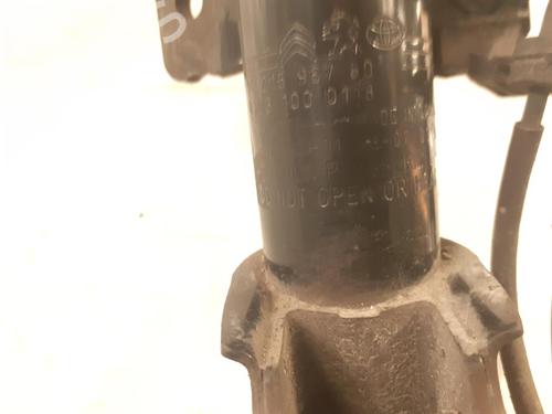 Left front steering knuckle CITROËN JUMPY III Van (V_) 1.6 BlueHDi 95 | BP24794300M25