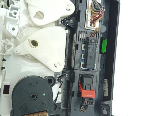 Used Climate control Climate control 38789844 38789844