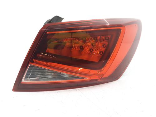 Used Right taillight SEAT LEON (5F1) 1.2 TSI (105 hp) 31585928