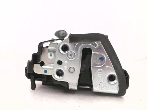 Used Rear left lock Rear left lock TOYOTA AURIS (_E18_) 1.8 Hybrid (ZWE186_, ZWE186R) (136 hp) 24781015 24781015