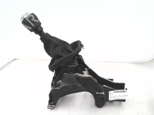 Used Gear lever Gear lever RENAULT CLIO V (B7_) 1.5 Blue dCi 85 (B7AG) (86 hp) 24781581 24781581
