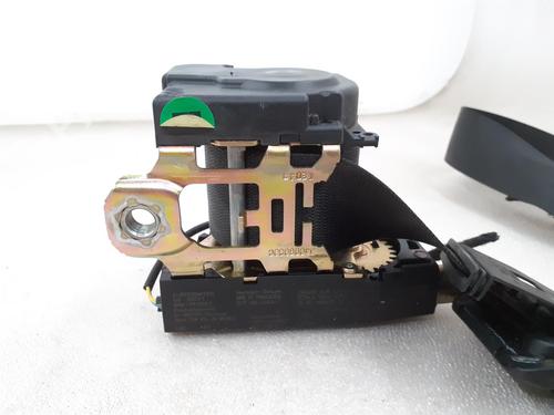 Front right belt tensioner MERCEDES-BENZ M-CLASS (W163) ML 270 CDI (163.113) | BP24792259C88 