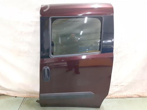 Used Left slide door FIAT DOBLO Cargo (263_) 1.6 D Multijet (263WXD1B, 263WXR1B, 263WXX1B, 263ZXD1B,... (105 hp) 32091937