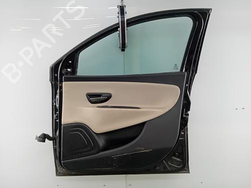 Used Right front door Right front door LANCIA YPSILON (312_) 1.2 (312.PXA1A, 312.YXA1A) (69 hp) 35942757 35942757