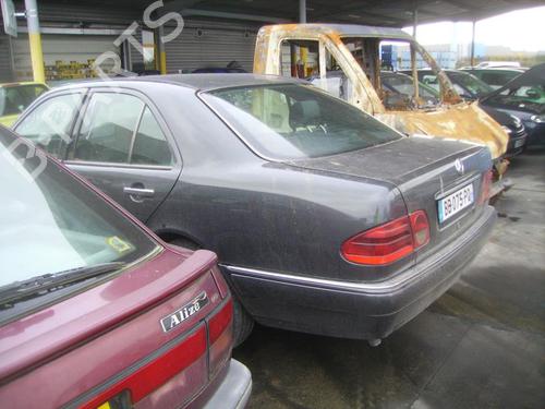 Left tailgate light MERCEDES-BENZ E-CLASS (W210) E 290 Turbo-D (210.017) | BP24774811C79 - Image 2