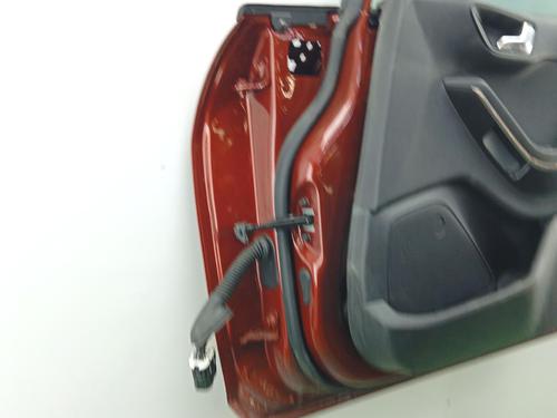 Used Right front door Right front door 38032518 38032518