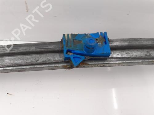Used Front right window mechanism Front right window mechanism RENAULT LAGUNA II Grandtour (KG0/1_) 1.9 dCi (KG0G) (120 hp) 33170930 33170930
