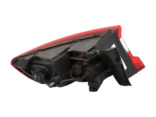 right-taillight-renault-megane-iv-hatchback-b9amn_-2015-36426520 main image