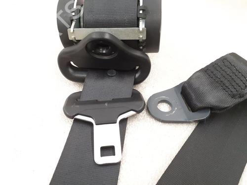 Used Rear left seatbelt Rear left seatbelt PEUGEOT 206+ (2L_, 2M_) 1.4 i (73 hp) 24793736 24793736