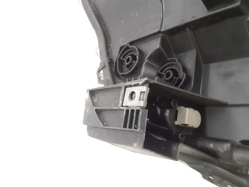 Right headlight PEUGEOT 5008 (0U_, 0E_) 1.6 HDi | BP29318290C29 
