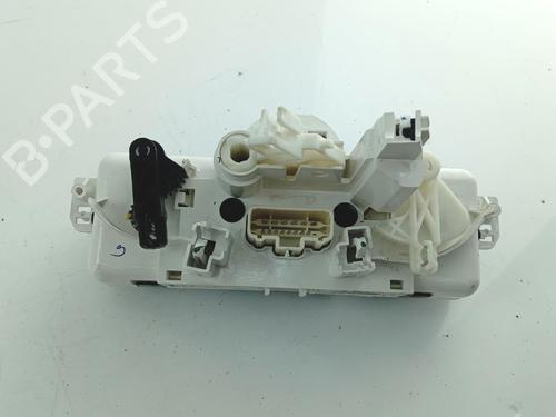 Used Climate control Climate control 37277417 37277417