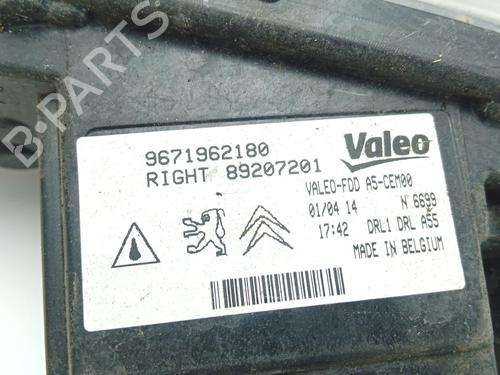 Used Right daytime light Right daytime light 37203362 37203362