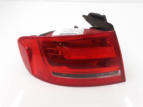 Venstre baglygte AUDI A4 B8 (8K2) 2.0 TDI (143 hp) 25997981