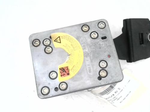 Front right belt tensioner MERCEDES-BENZ E-CLASS (W210) E 220 CDI (210.006) | BP24780787C88 