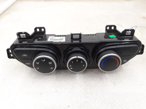 Used Climate control HYUNDAI i10 II (BA, IA) 1.0 (67 hp) 24772820