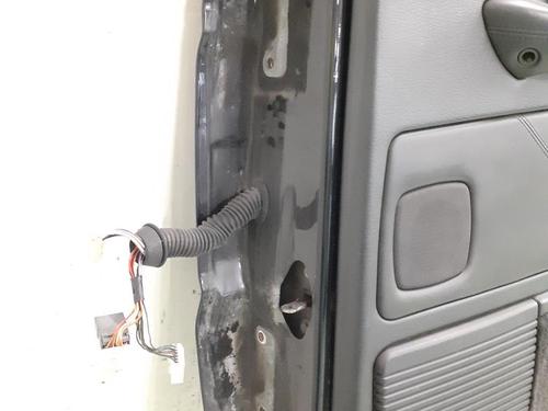Used Right rear door LAND ROVER RANGE ROVER II (P38A) 2.5 D 4x4 (136 hp) 24786695