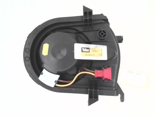 Used Heater blower motor VW GOLF III (1H1) 1.9 TD, GTD (75 hp) 24781644