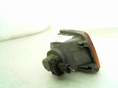 Left front indicator VW GOLF III (1H1) 1.9 D | BP24778250C32 
