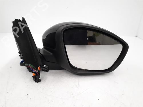 Used Right mirror OPEL CORSA F (P2JO) 1.2 (68) (75 hp) 30368441
