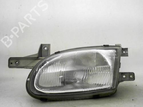 Faro izquierdo HYUNDAI ACCENT I (X-3) 1.3 i 12V (84 hp) 24776779
