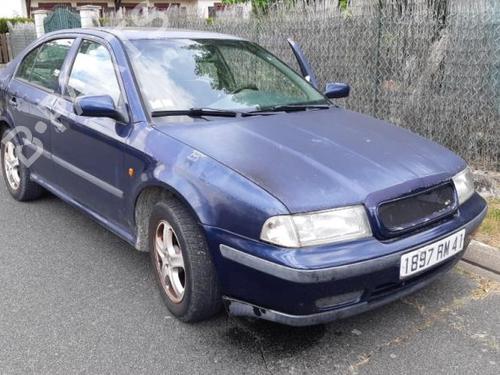 Blinklys foran venstre SKODA OCTAVIA I (1U2) 1.9 TDI | BP24777690C32 