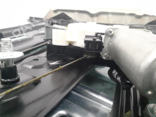 Elevador vidro trás esquerdo Elevador vidro trás esquerdo SAAB 9-3 Convertible (YS3F) 1,8t BioPower (150 hp) 30874568 30874568