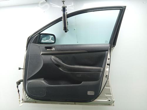 Used Right front door Right front door 38547946 38547946