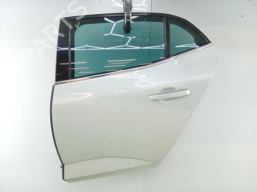 Porta trás esquerda Porta trás esquerda RENAULT MEGANE IV Hatchback (B9A/M/N_) 1.2 TCe 130 (B9MR) (130 hp) 35957077 35957077