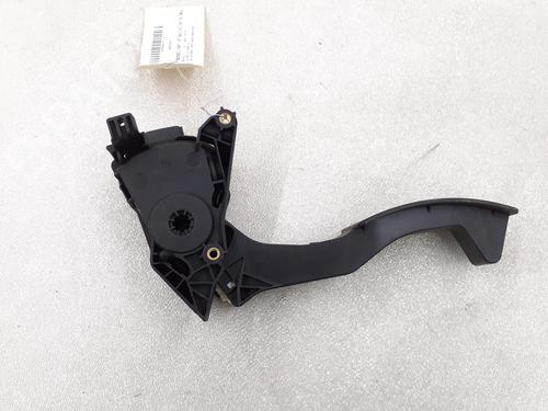 Pedal RENAULT TWINGO III (BCM_, BCA_) Z.E: (BCA1) (82 hp) 24790655
