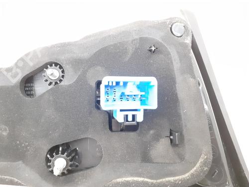 right-tailgate-light-vw-golf-vii-5g1-bq1-be1-be2-2012-2013-2014-2015-2016-2017-2018-2019-2020-2021-24846951 main image