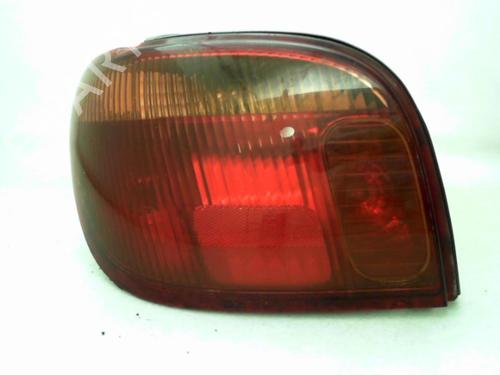 Venstre Baklys TOYOTA YARIS (_P1_) 1.4 D-4D (NLP10_, NLP10R) (75 hp) 24776862