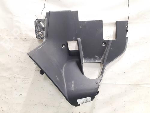 Støtfangerhjørne RENAULT TWIZY (MAM_) 80 (11 hp) 31067828