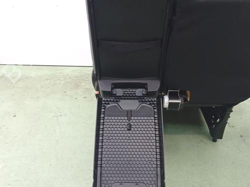 Right front seat RENAULT TRAFIC III Van (FG_) | BP36583599C16 - Image 3