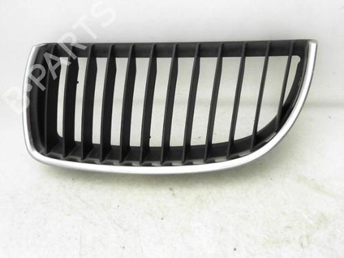 Used Grille BMW 3 (E90) 320 d (163 hp) 24777193