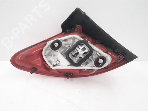 Used Right taillight Right taillight OPEL MERIVA B MPV (S10) 1.4 (75) (120 hp) 30640683 30640683