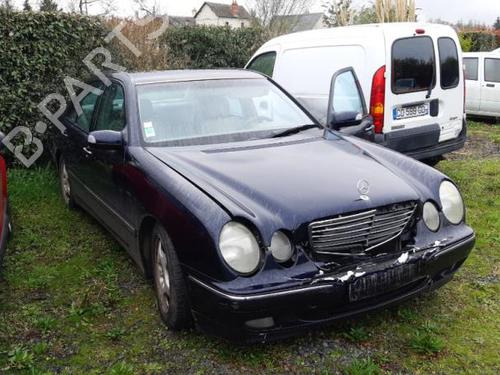 Right taillight MERCEDES-BENZ E-CLASS (W210) E 220 CDI (210.006) | BP24777459C35 