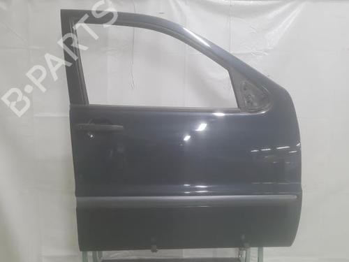 Used Right front door MERCEDES-BENZ M-CLASS (W163) ML 230 (163.136) (150 hp) 24778972