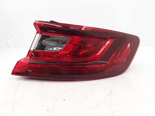 right-taillight-renault-megane-iv-hatchback-b9amn_-2015-32746591 main image