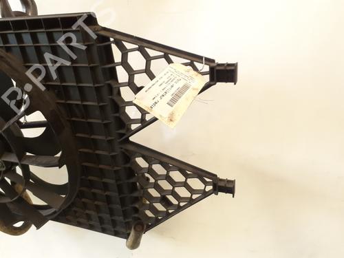 Used Radiator fan Radiator fan 30315453 30315453