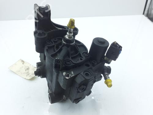 Used Injection pump Injection pump RENAULT KADJAR (HA_, HL_) 1.5 dCi 110 (HLA3) (110 hp) 33857631 33857631