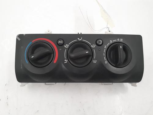 Used Climate control RENAULT CLIO II (BB_, CB_) 1.5 dCi (B/C2J) (68 hp) 30101647