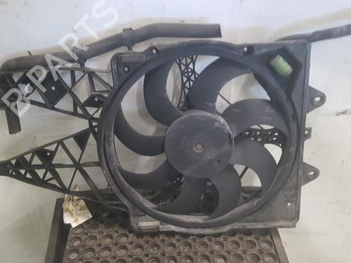 Used Radiator fan Radiator fan FIAT PUNTO (199_) 1.3 D Multijet (75 hp) 24778272 24778272