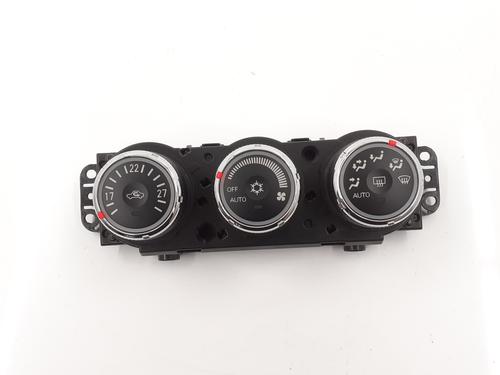 Used Climate control MITSUBISHI OUTLANDER II (CW_W) 2.2 DI-D 4WD (156 hp) 30590970