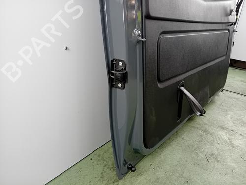 Used Tailgate Tailgate RENAULT TRAFIC III Bus (JG_) 2.0 dCi 145 (JGML) (145 hp) 35923746 35923746