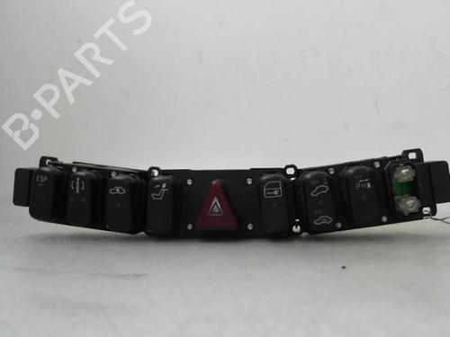 Used Warning switch MERCEDES-BENZ S-CLASS (W220) S 320 CDI (220.026, 220.126) (197 hp) 24775502