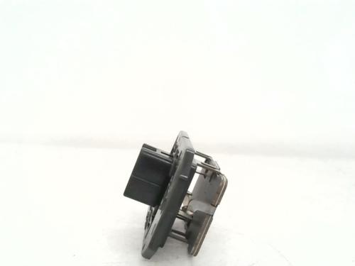 Used Heater resistor Heater resistor SUZUKI SWIFT III (MZ, EZ) 1.3 (RS413, ZC11S) (92 hp) 24780007 24780007