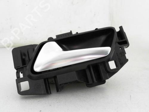 Used Rear left interior door handle PEUGEOT 3008 II SUV (MC_, MR_, MJ_, M4_) 1.2 THP/ PureTech 130 (MRHNSM, MRHNSU, MRHNSJ, MRHNYW,... (131 hp) 24778523